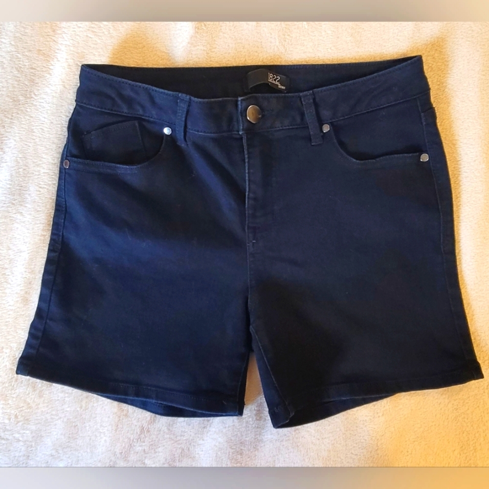 Women's 1822 Denim Dark Blue Jean Shorts